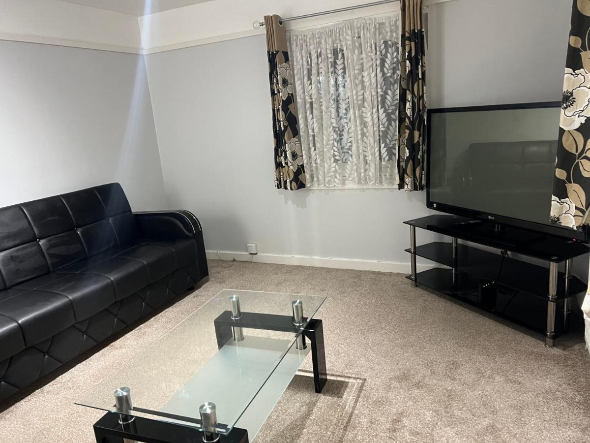 Cosy 2 Bedroom Flat 伦敦 外观 照片